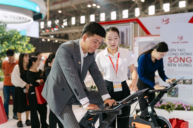 Hơn 10.000 lượt khách trải nghiệm “bất động sản giá trị thực” tại Nam Long Experience 2026 Nam Long Experience 2026 dùng công nghệ trực quan để khách tham quan có trải nghiệm sống động hơn