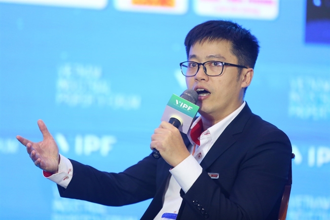 INSEE Việt Nam tại Diễn đàn Bất động sản Công nghiệp Việt Nam 2026 Ông Đào Nguyên Khánh – Trưởng Bộ phận Phát triển Bền vững & Truyền thông INSEE Việt Nam cũng đưa ra hai kiến nghị nhằm tăng cường cộng sinh công nghiệp trong nền kinh tế tuần hoàn trong phiên đối thoại