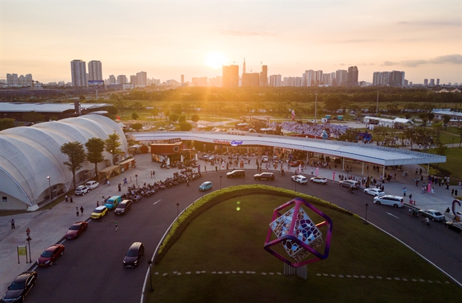 Điều gì tạo nên một khu phố kinh doanh tiềm năng tại TP.HCM? Hệ tiện ích The Global City mở ra dòng người đến trải nghiệm và tận hưởng dịch vụ tại SOHO