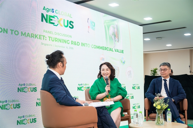 AgriS launches Global  Innovation Center in Singapore,  connecting research and technology  with capital and international  markets.