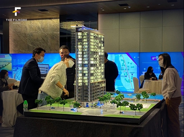 Thiết kế hiện đại, concept high-touch mới mẻ, chất lượng căn hộ đáp ứng tiêu chuẩn toàn cầu cùng vị trí chiến lược khiến cho dự án được chào đón nồng nhiệt ở Hong Kong.